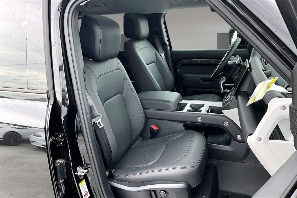 New 2026 Land Rover Defender 110 S AWD/4WD image 11