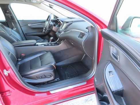 Used 2019 Chevrolet Impala Premier w/ Premier Confidence Package image 23