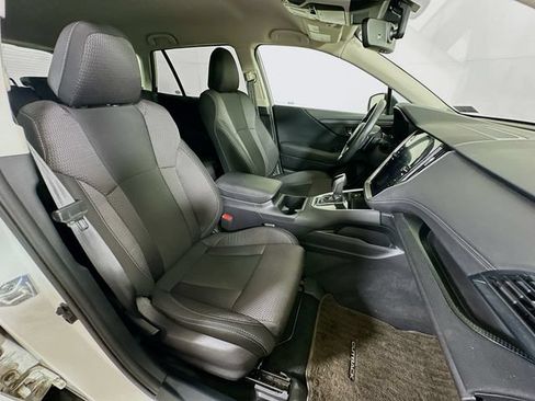 Certified 2025 Subaru Outback Premium w/ Popular Package #1 AWD/4WD image 28