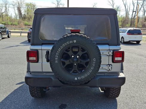 Used 2021 Jeep Wrangler Unlimited Sport AWD/4WD image 8