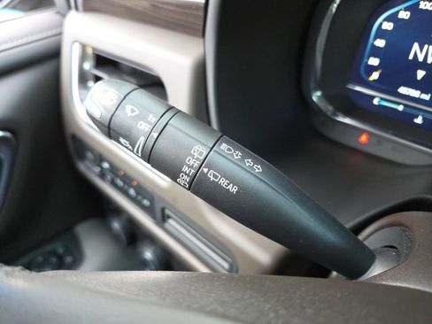 Used 2022 Chevrolet Suburban LT image 62