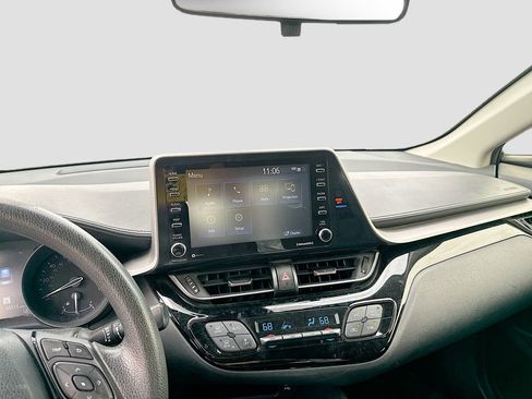 Used 2021 Toyota C-HR LE image 14