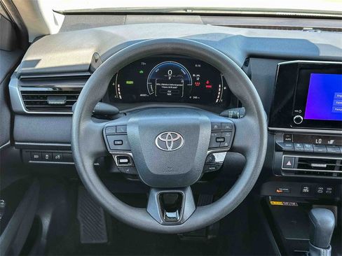 Certified 2025 Toyota Camry LE image 24