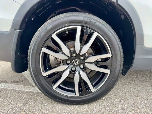 Used 2022 Honda Pilot Elite image 37
