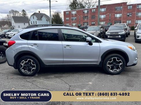Used 2014 Subaru Crosstrek 2.0i Premium w/ Moonroof Package image 4