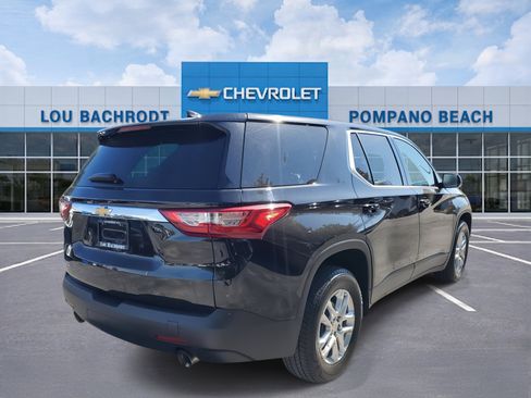 Used 2019 Chevrolet Traverse LS image 3