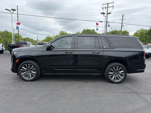 Used 2024 Cadillac Escalade ESV Sport AWD/4WD image 48
