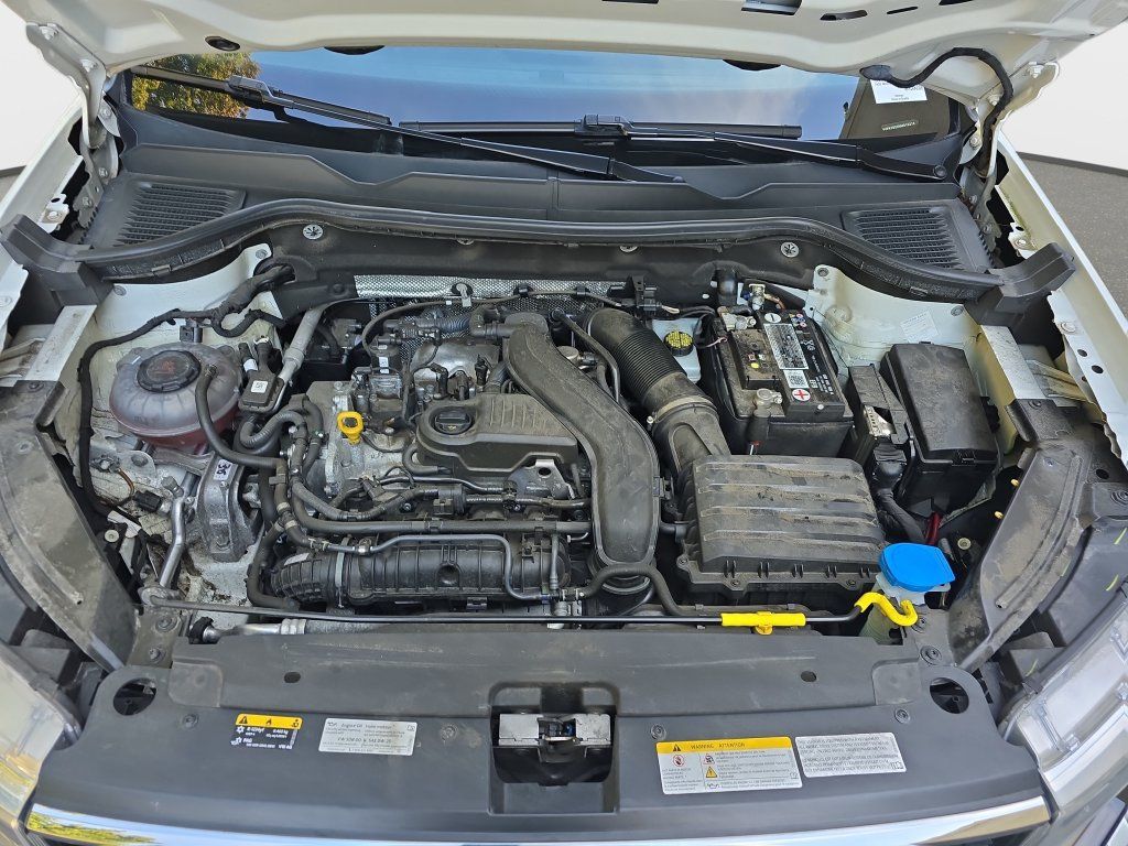 Used 2022 Volkswagen Taos SE AWD/4WD image 32
