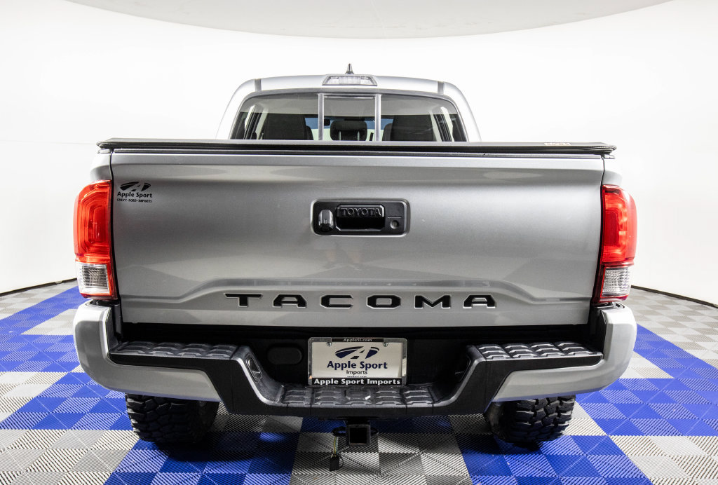 Used 2022 Toyota Tacoma SR w/ SR Convenience Package RWD image 7