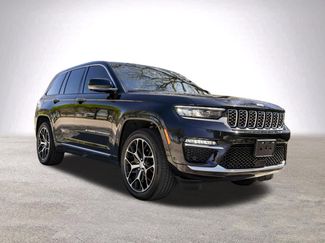 Used 2023 Jeep Grand Cherokee Summit video 2