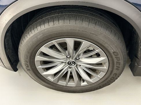Used 2024 MAZDA CX-90 3.3 Turbo w/ Select Package AWD/4WD image 11