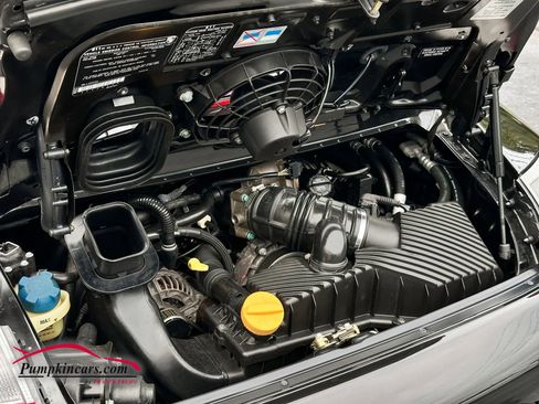 Used 2001 Porsche 911 Carrera image 9