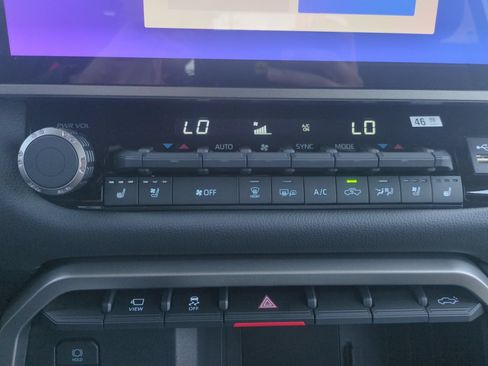 New 2026 Toyota Tundra 4x4 CrewMax image 19