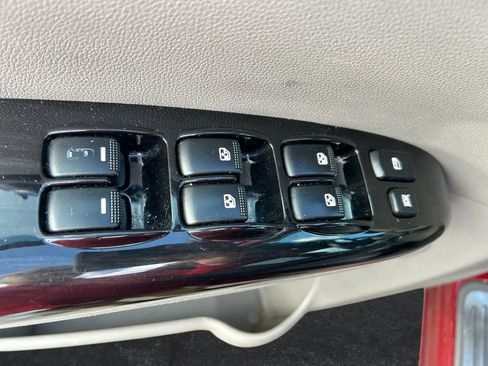 Used 2014 Kia Sedona EX FWD image 13