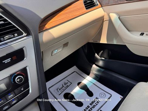 Used 2015 Hyundai Sonata Limited w/ Winter Package FWD image 33
