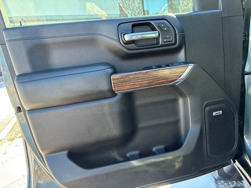 Used 2020 Chevrolet Silverado 2500 High Country w/ Technology Package image 11