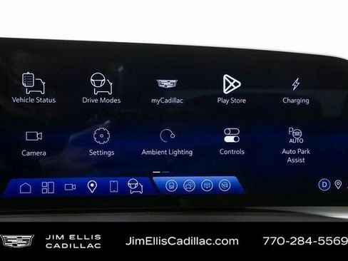 Used 2026 Cadillac Vistiq Sport image 16