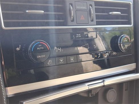 Used 2023 INFINITI QX80 Premium Select w/ Cargo Package image 23