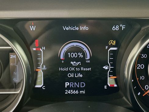 Used 2022 Jeep Wrangler Sport S image 18