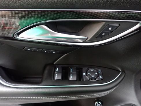 Used 2021 Buick Envision Essence w/ Technology Package I AWD/4WD image 22