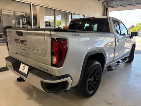 Used 2022 GMC Sierra 1500 Elevation AWD/4WD image 11