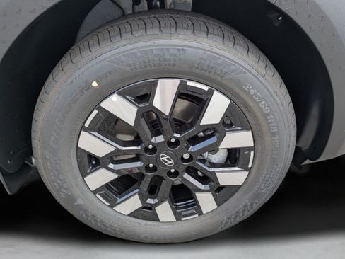 Certified 2026 Hyundai Santa Cruz SEL FWD image 28