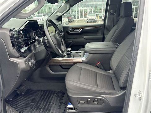 Used 2023 Chevrolet Silverado 1500 RST w/ Z71 Off-Road Package image 19