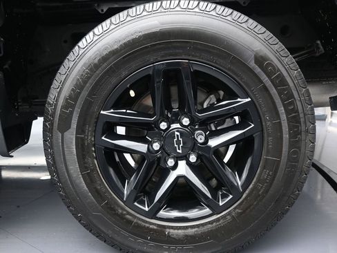 Used 2021 Chevrolet Silverado 1500 Custom Trail Boss w/ Midnight Edition image 9