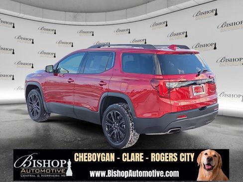Used 2023 GMC Acadia SLT w/ Elevation Edition image 22