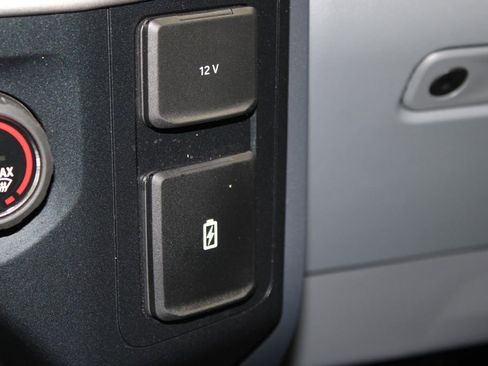 Used 2023 Ford F150 XLT w/ XTR Package image 42