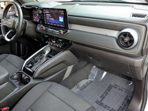 Used 2023 Chevrolet Colorado LT w/ LT Convenience Package II image 20