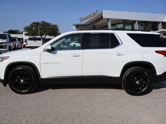 Used 2021 Chevrolet Traverse LT FWD video 2