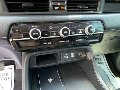 Used 2025 Honda Pilot EX-L image 24