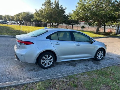 Used 2026 Toyota Corolla LE image 5