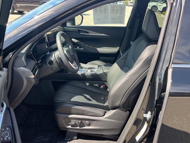 Certified 2026 INFINITI QX60 Luxe w/ Cargo Package FWD image 7