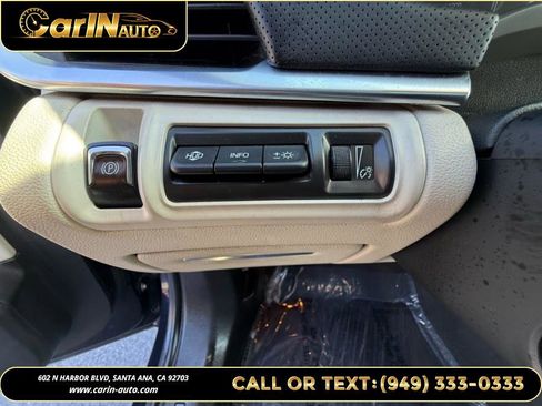 Used 2014 Cadillac XTS Platinum AWD/4WD image 17