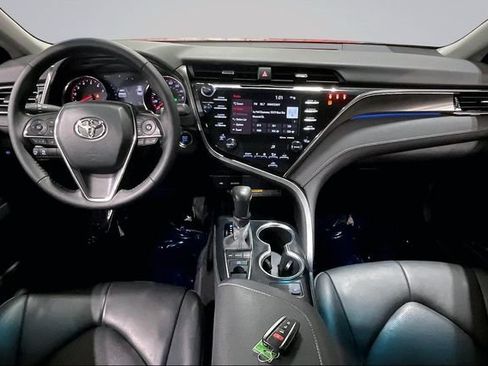 Used 2020 Toyota Camry XSE w/ Blackout Package FWD image 16