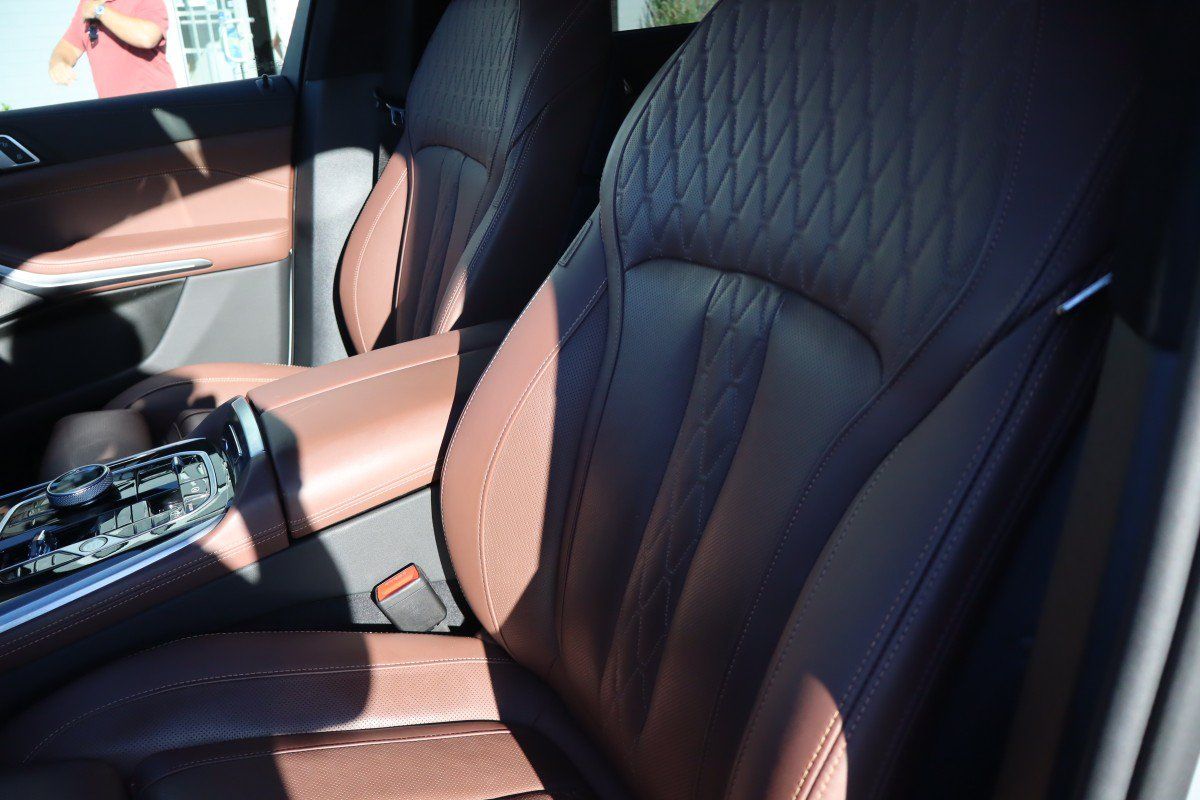 Used 2026 BMW X7 M60i AWD/4WD image 34