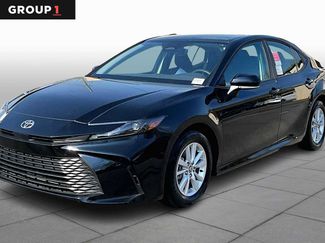Used 2025 Toyota Camry LE video 1