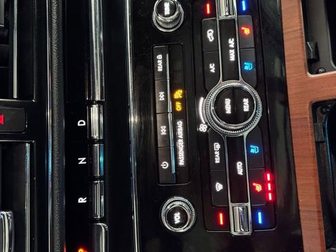 Certified 2022 Lincoln Navigator Reserve image 25