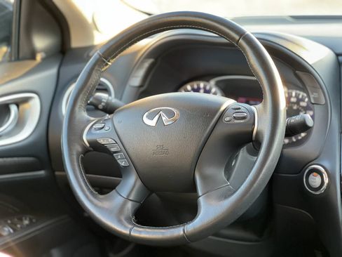 Used 2019 INFINITI QX60 Luxe w/ Essential Package image 15