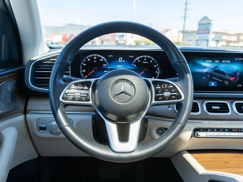 Used 2022 Mercedes-Benz GLE 350 GLE 350 Sport Utility 4D image 33