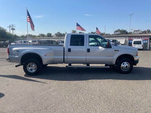 Used 2004 Ford F350 XLT image 6