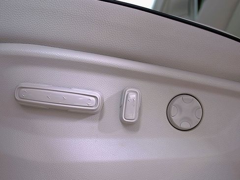 New 2026 Honda Odyssey Touring image 21