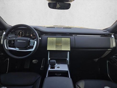New 2026 Land Rover Range Rover SE image 15