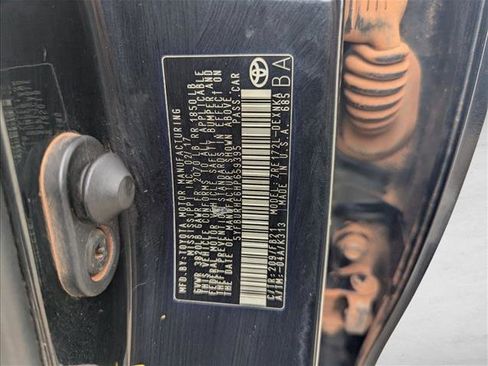 Used 2017 Toyota Corolla LE image 16