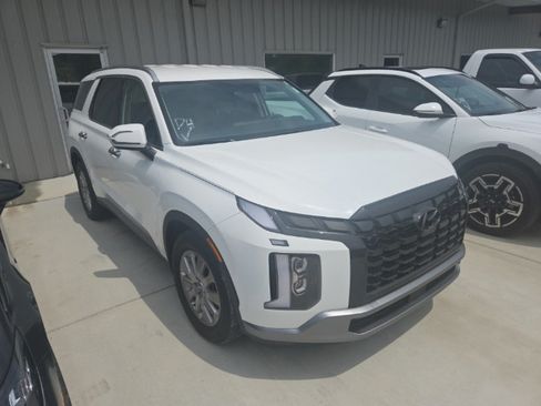 Used 2024 Hyundai Palisade SEL FWD image 1