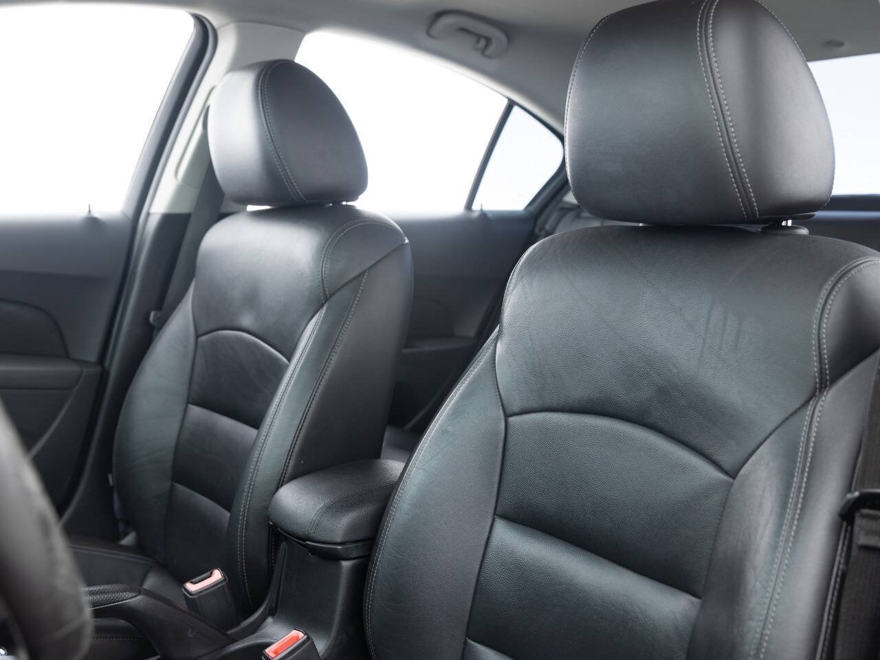 Used 2012 Chevrolet Cruze LTZ FWD image 22