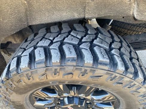 Used 2024 GMC Sierra 2500 AT4 w/ AT4 Premium Plus Package image 7