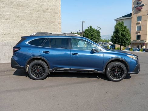 Used 2020 Subaru Outback Touring XT AWD/4WD image 8